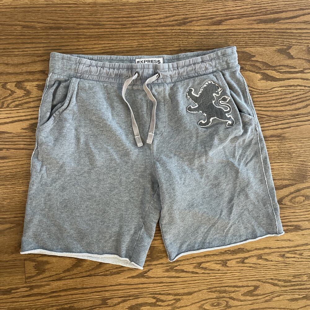 Y2K Express Men’s Shorts Size Medium Lion Embroidered Gray Cotton Cut Off Sweats
